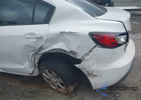 2010 Mazda Mazda3 I Touring z USA, uszkodzony, nr VIN JM1BL1SF5A1202495